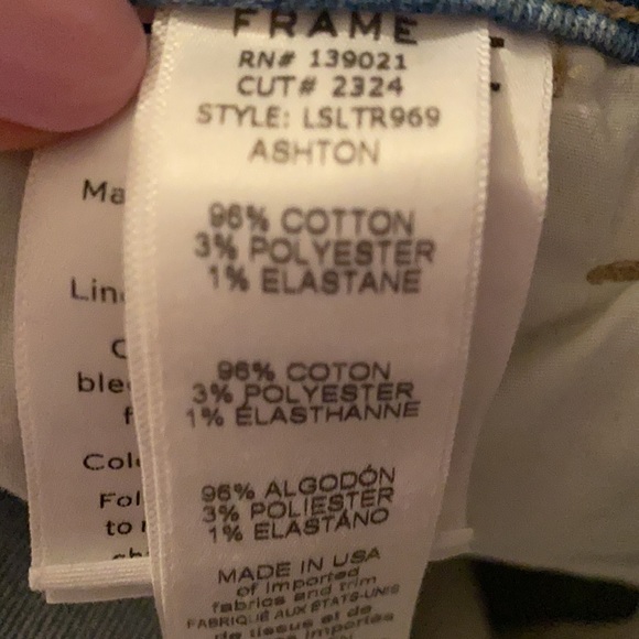 Frame straight leg, light wash jeans. Mid-rise. - Picture 6 of 6